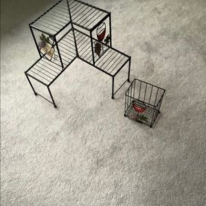 Utensil holder and corner kitchen shelf